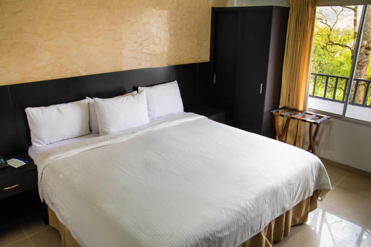 Hotel Tangara Dosquebradas Екстер'єр фото